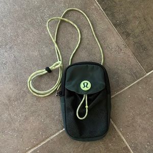 forest green lululemon pouch